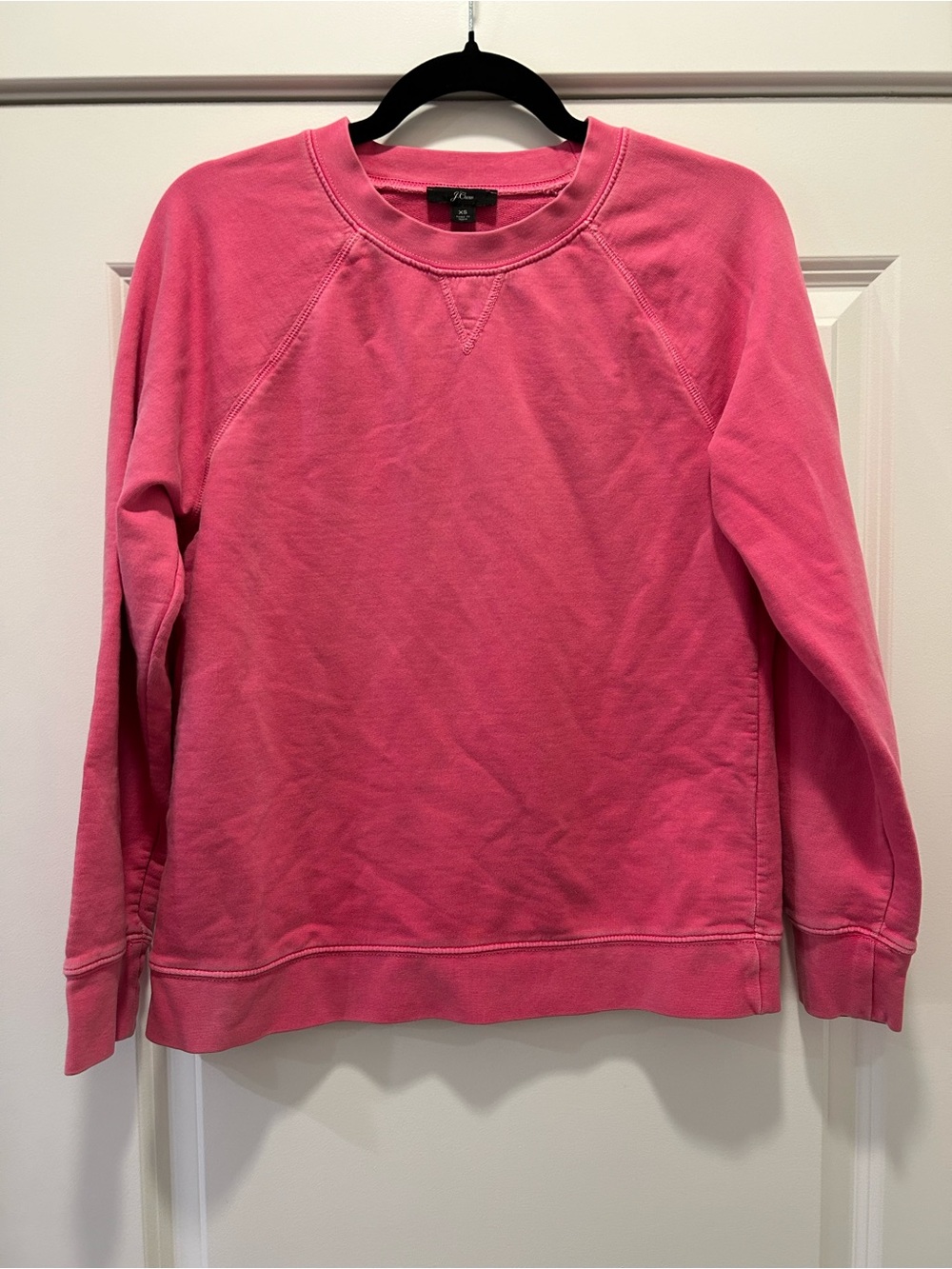J.Crew Garment-Dyed Crewneck Sweatshirt Pink XS Relaxed Fit 100% Cotton - Picture 3 of 7